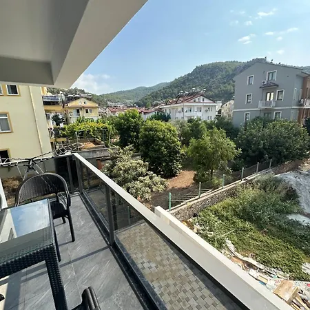 아파트 Merkez Luex Sifir Daire 페티예