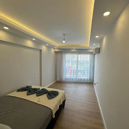 아파트 Merkez Luex Sifir Daire 페티예